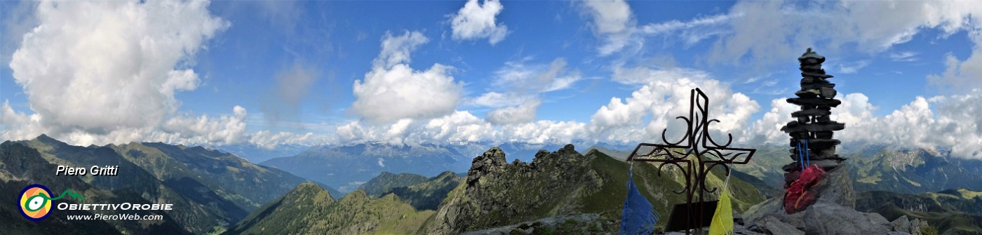 55 Vista dal Valletto verso il Ponteranica, la Val Gerola e le Alpi Retiche.jpg